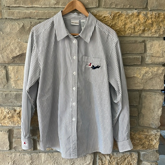 Vintage Napa Valley White Button Down Shirt with Black Vertical Stripes Large - Picture 2 of 15